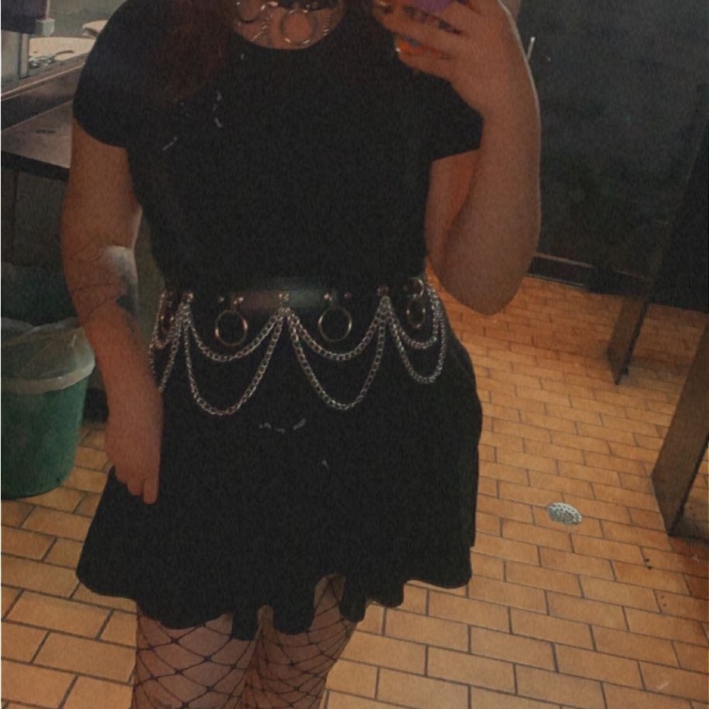 Ring and chain belt.